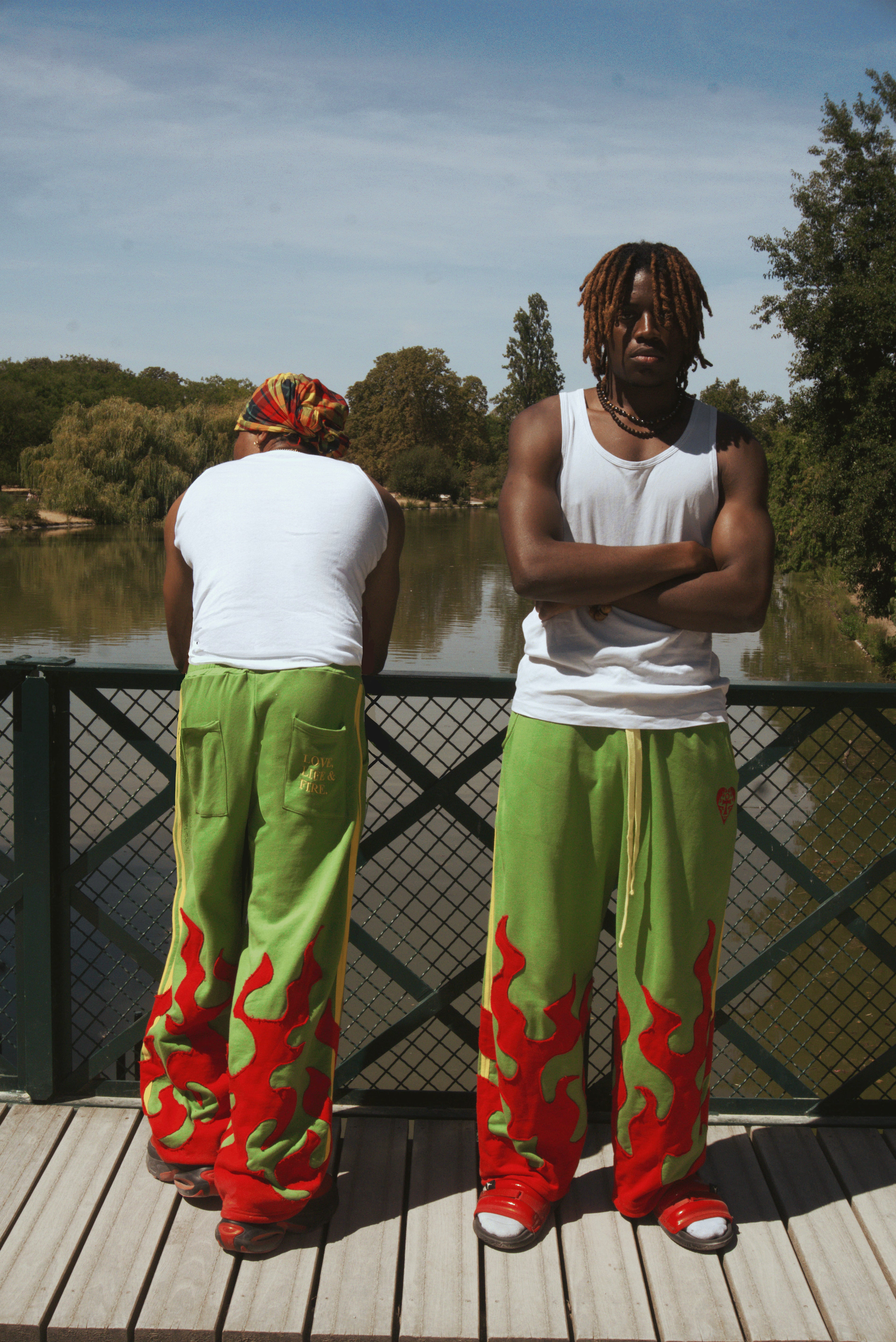 L.L&F JOGGER N°1 + SIGNED PRINT